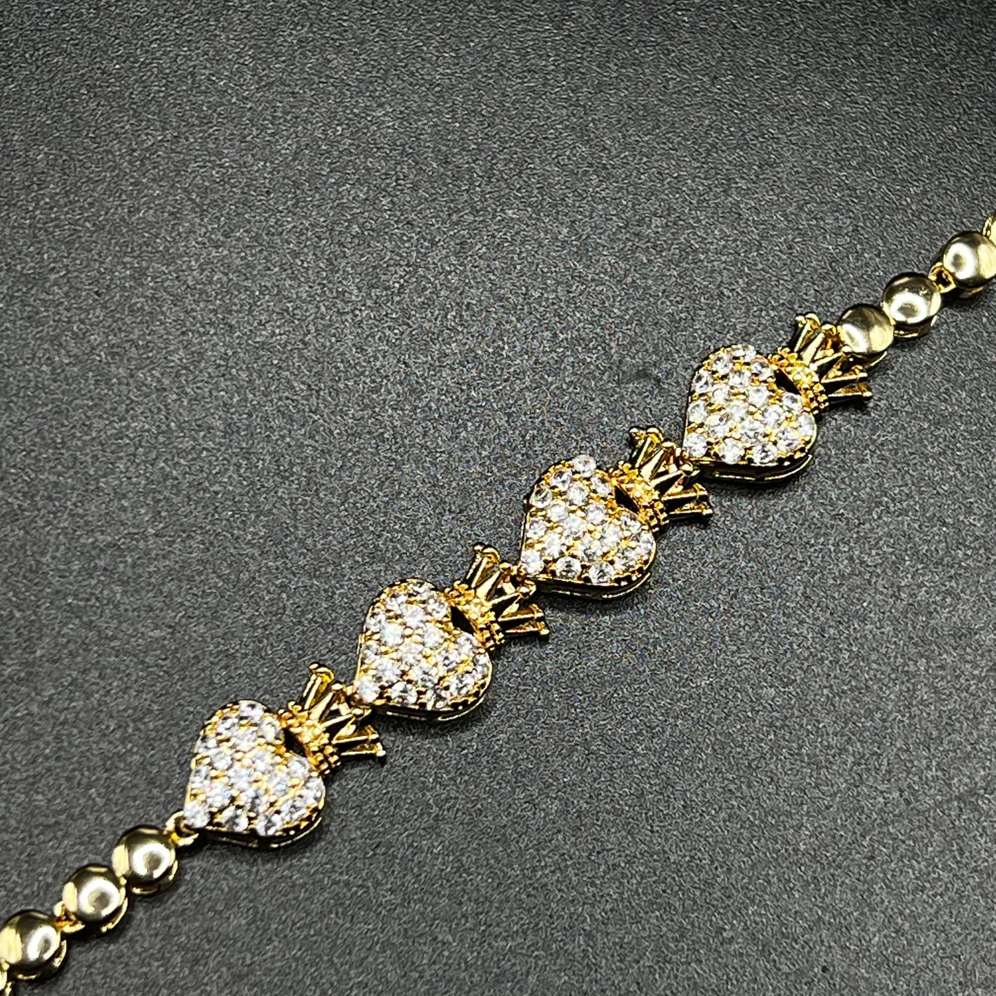 QUEEN OF HEARTS BRACELET