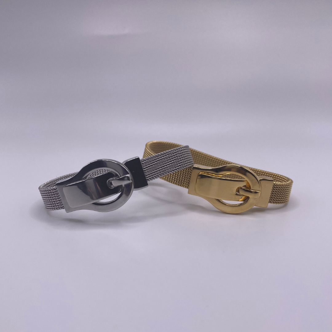 BUCKLE BRACELET