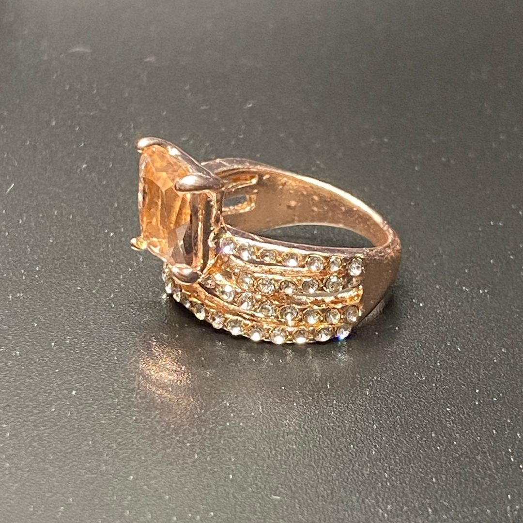 SQUARE STONE RING